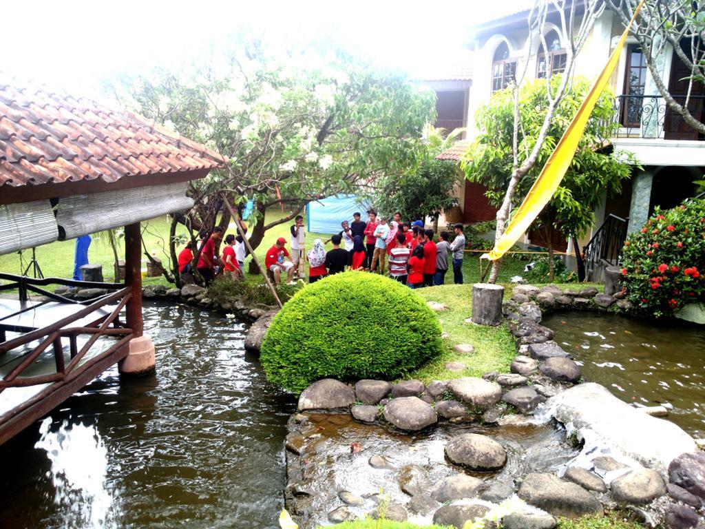 מלון Bumi Cikeas Sentul בוגור מראה חיצוני תמונה