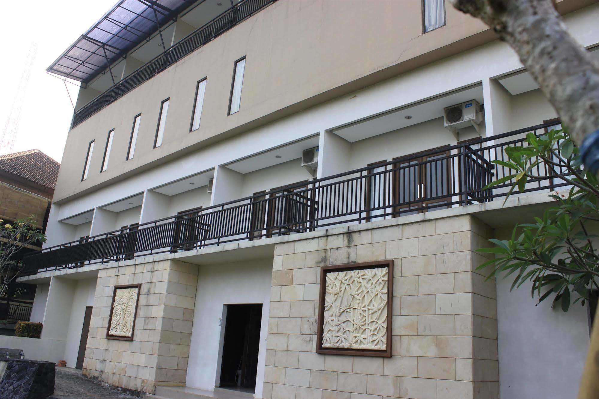 מלון Bumi Cikeas Sentul בוגור מראה חיצוני תמונה